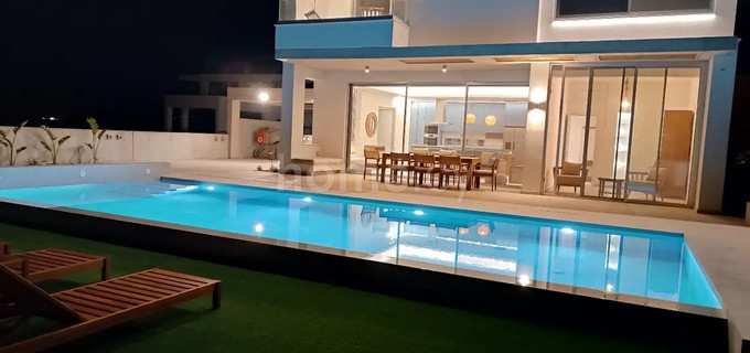 Villa to rent in Larnaca