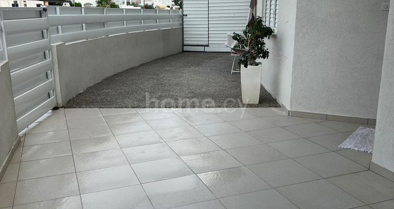 Квартира на первом этаже на продажу в Никосия