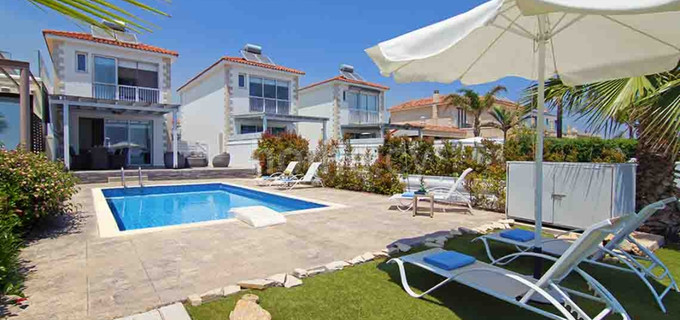 Hus till salu i Ayia Thekla