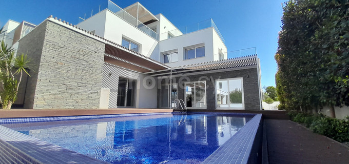 Вилла на продажу в Пафос