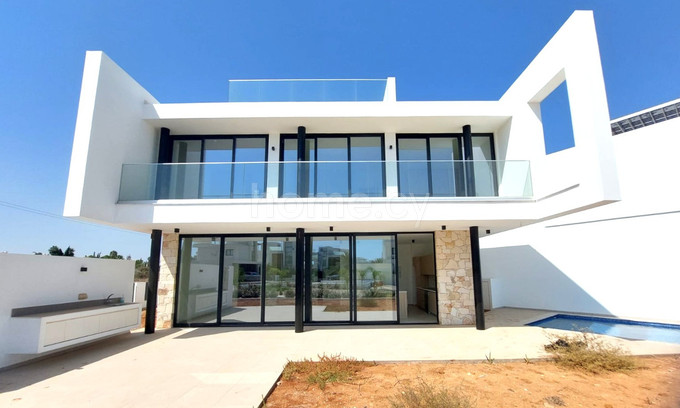 Villa for sale in Protaras