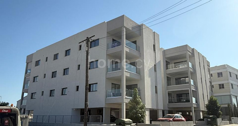 Διαμέρισμα τελευταίου ορόφου προς ενοικίαση - Λάρνακα