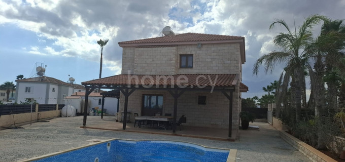 Hus till salu i Ayia Thekla