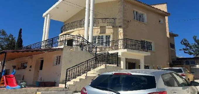 Villa till salu i Limassol