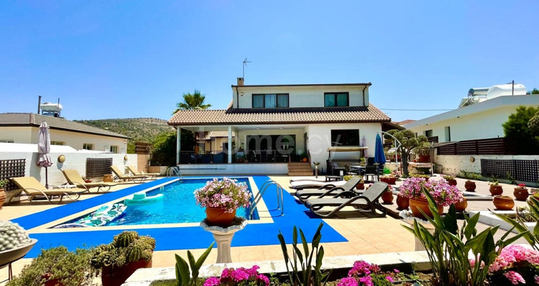 Σπίτι προς πώληση - Λάρνακα