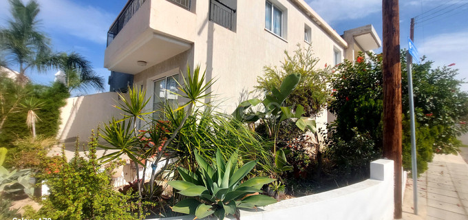 Townhouse to rent in Paphos