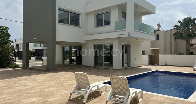Villa for sale in Protaras