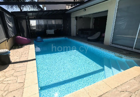 Villa para alquilar en Limassol