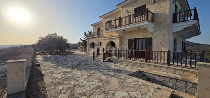 Hus till salu i Larnaca