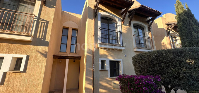 Вилла на продажу в Лимассол