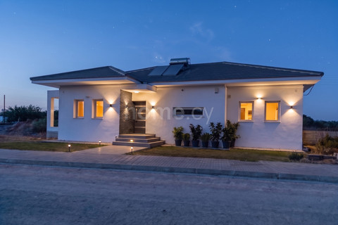 Villa for sale in Nicosia