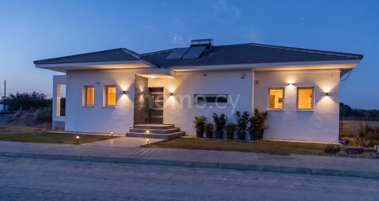 Villa for sale in Nicosia