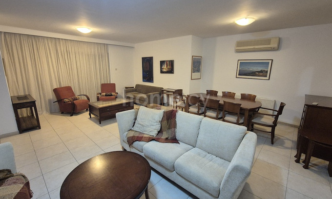 Apartamento en la planta baja para alquilar en Nicosia