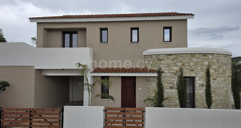 Villa for sale in Larnaca