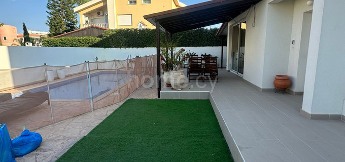 Вилла на продажу в Паралимни