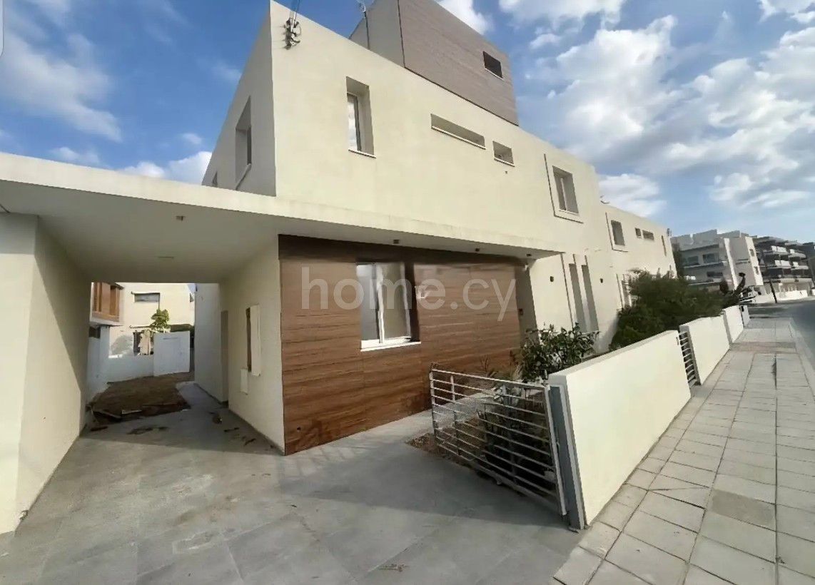 Image showcasing Villa to rent in Larnaca — home.cy