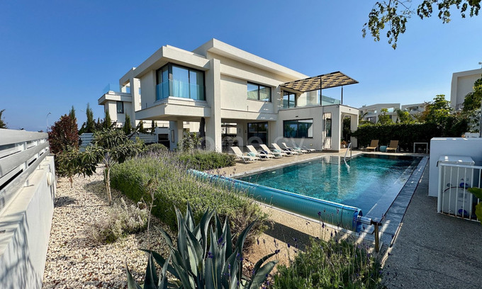 Villa for sale in Protaras