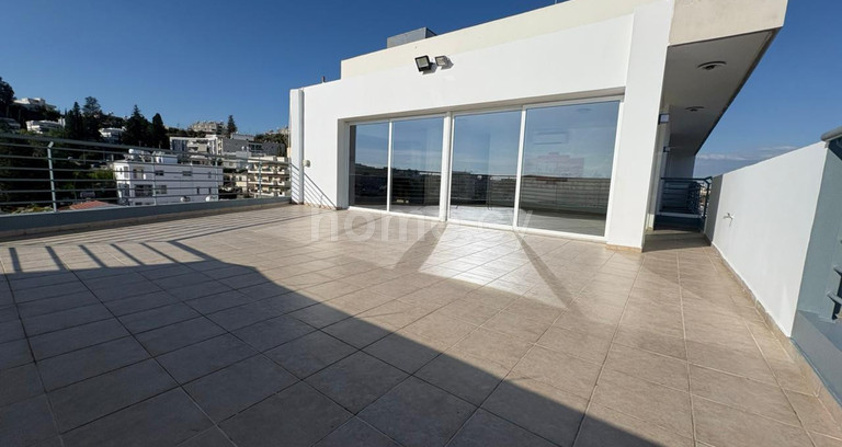 Takvåning att hyra i Nicosia