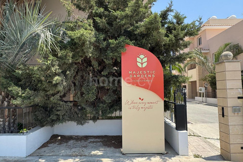 Ground floor apartment for sale in Larnaca
