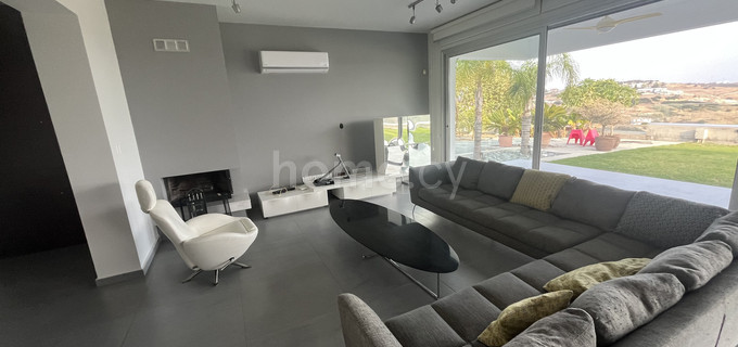 Villa to rent in Limassol