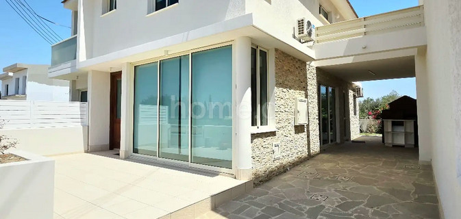 Ημιαυτόνομη μονοκατοικία προς πώληση - Λάρνακα