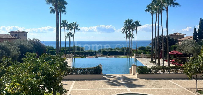 Смежный дом на продажу в Лимассол