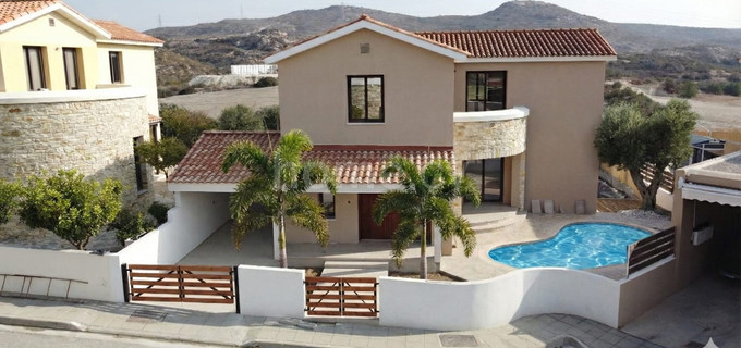 Villa for sale in Larnaca