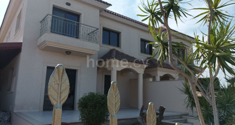 Semi-detached house to rent in Limassol