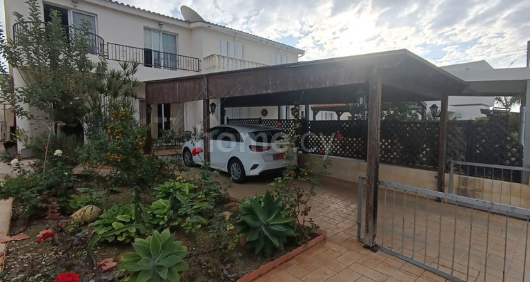 Вилла на продажу в Пафос