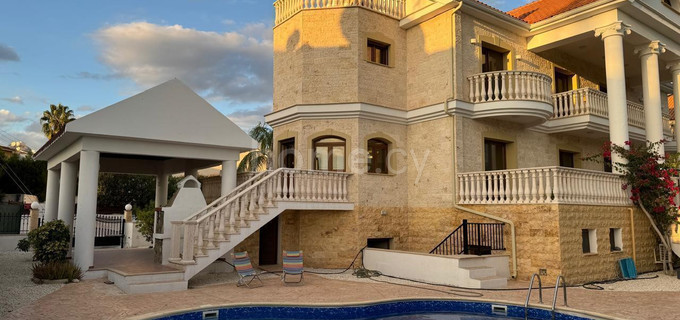 Villa for sale in Limassol