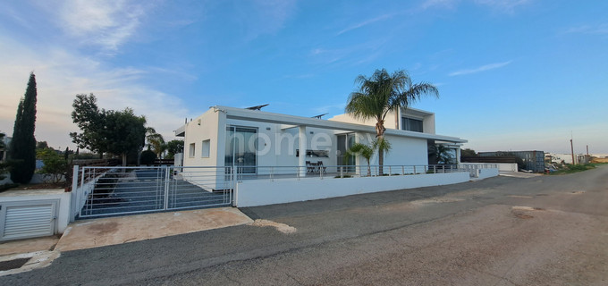 Villa for sale in Larnaca