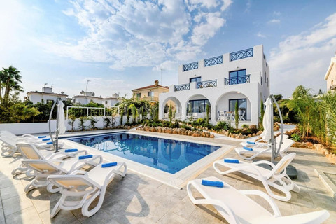 Βίλα προς ενοικίαση - Πρωταράς