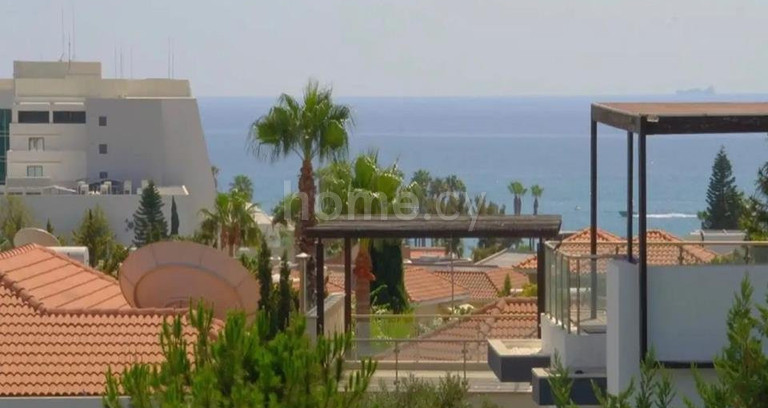 Villa for sale in Limassol