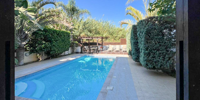 Βίλα προς πώληση - Παραλίμνι