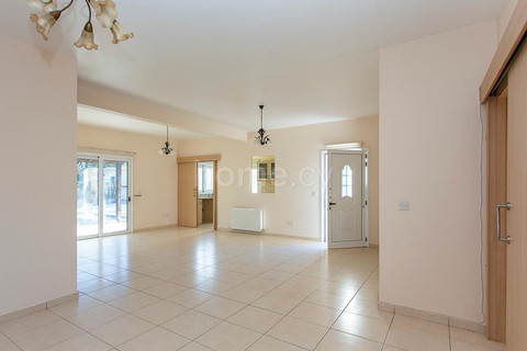 Ημιαυτόνομη μονοκατοικία προς πώληση - Πάφος