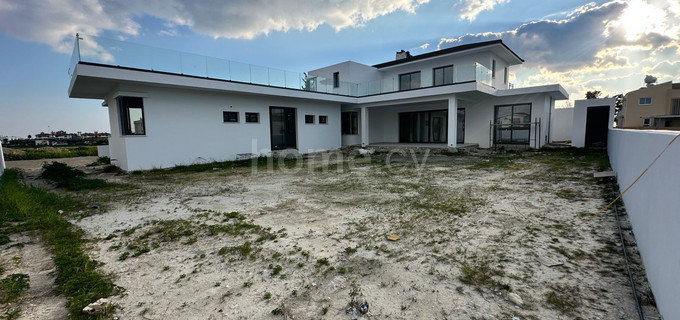 Villa for sale in Larnaca
