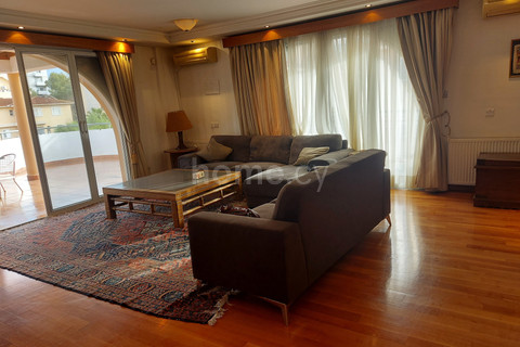 Квартира в пентхаусе в аренду в Никосия