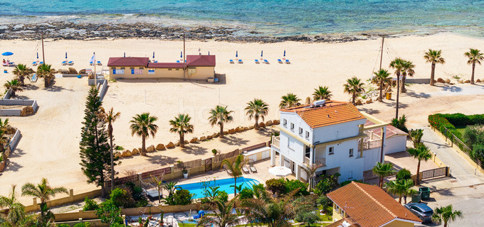Villa for sale in Ayia Thekla
