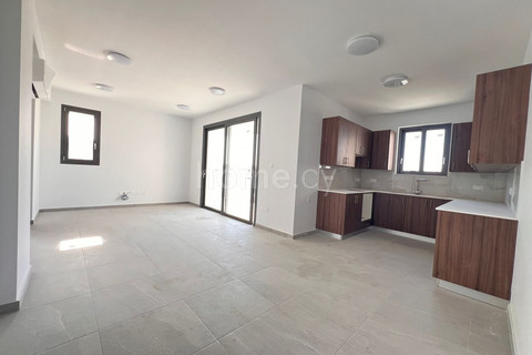 Διαμέρισμα τελευταίου ορόφου προς ενοικίαση - Λάρνακα