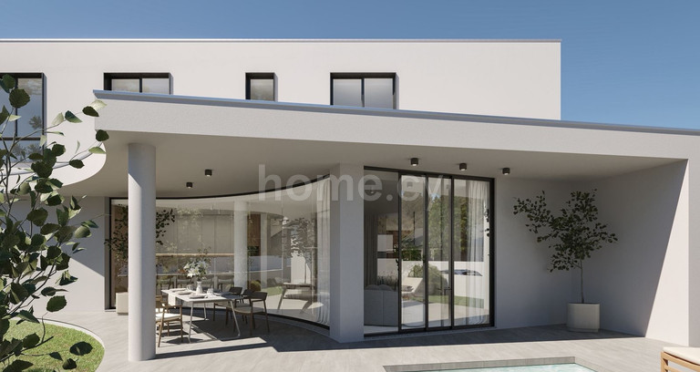 Villa for sale in Larnaca