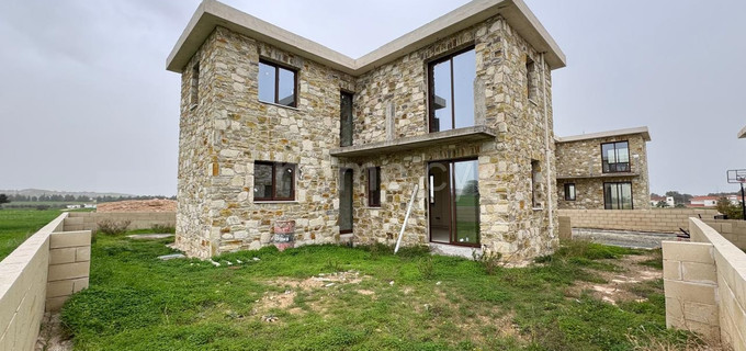 Villa in Larnaca zu verkaufen