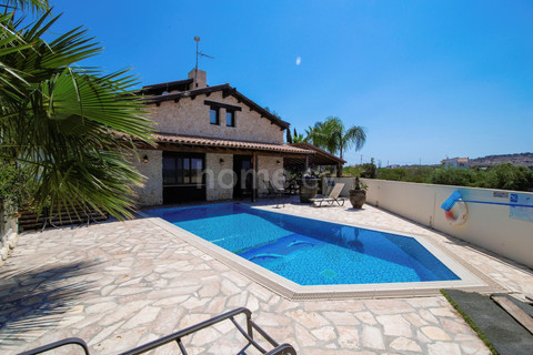 Βίλα προς ενοικίαση - Πρωταράς