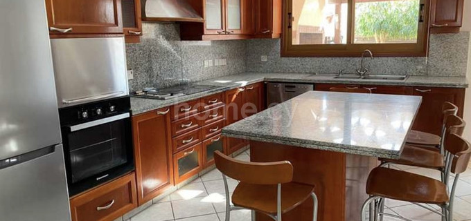 Casa semi independiente a la venta en Nicosia