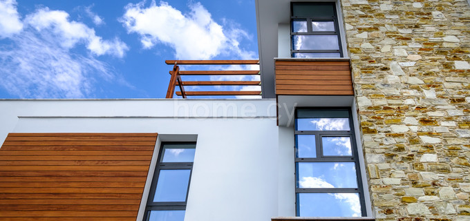 Link-detached house for sale in Larnaca