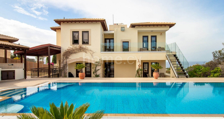 Villa for sale in Paphos