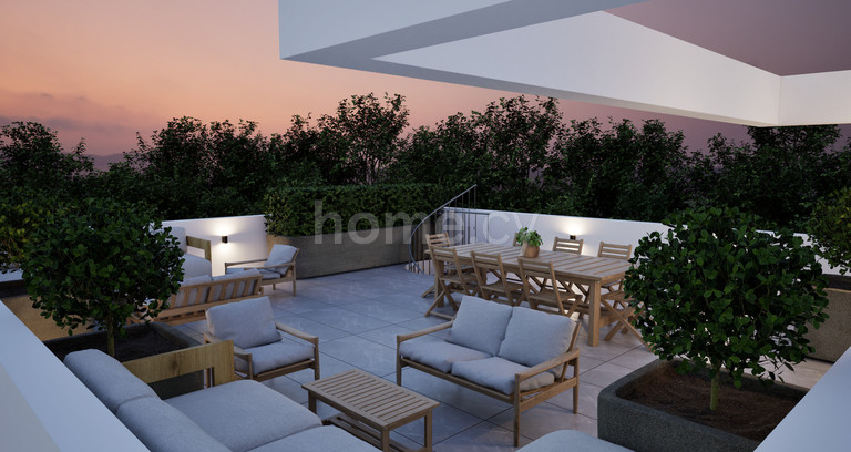 Top floor apartment for sale in Deryneia