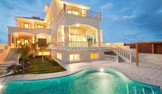 Villa in Limassol zu verkaufen