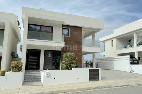 House for sale in Larnaca