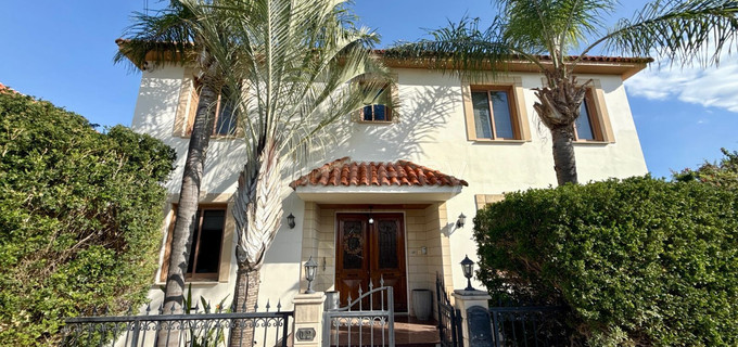 Villa till salu i Limassol