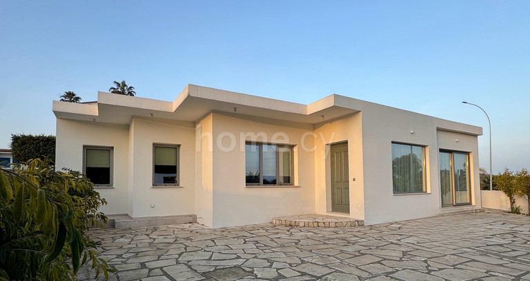Villa to rent in Larnaca